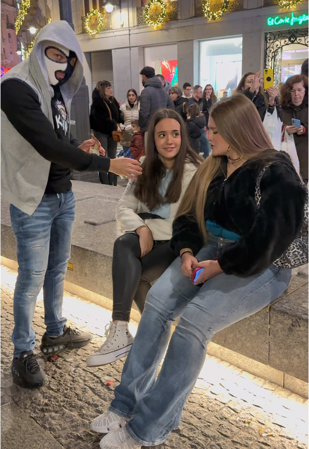Al final de pensarlo se fue con un solo zapato 😮