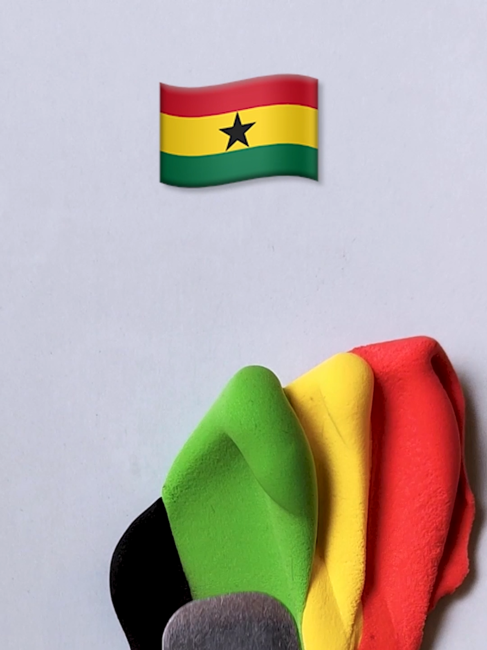 Mixing the flag of Ghana 🇬🇭, what color does it make?  #flagmixing #asmr #asmrart #colormixing #ghana 