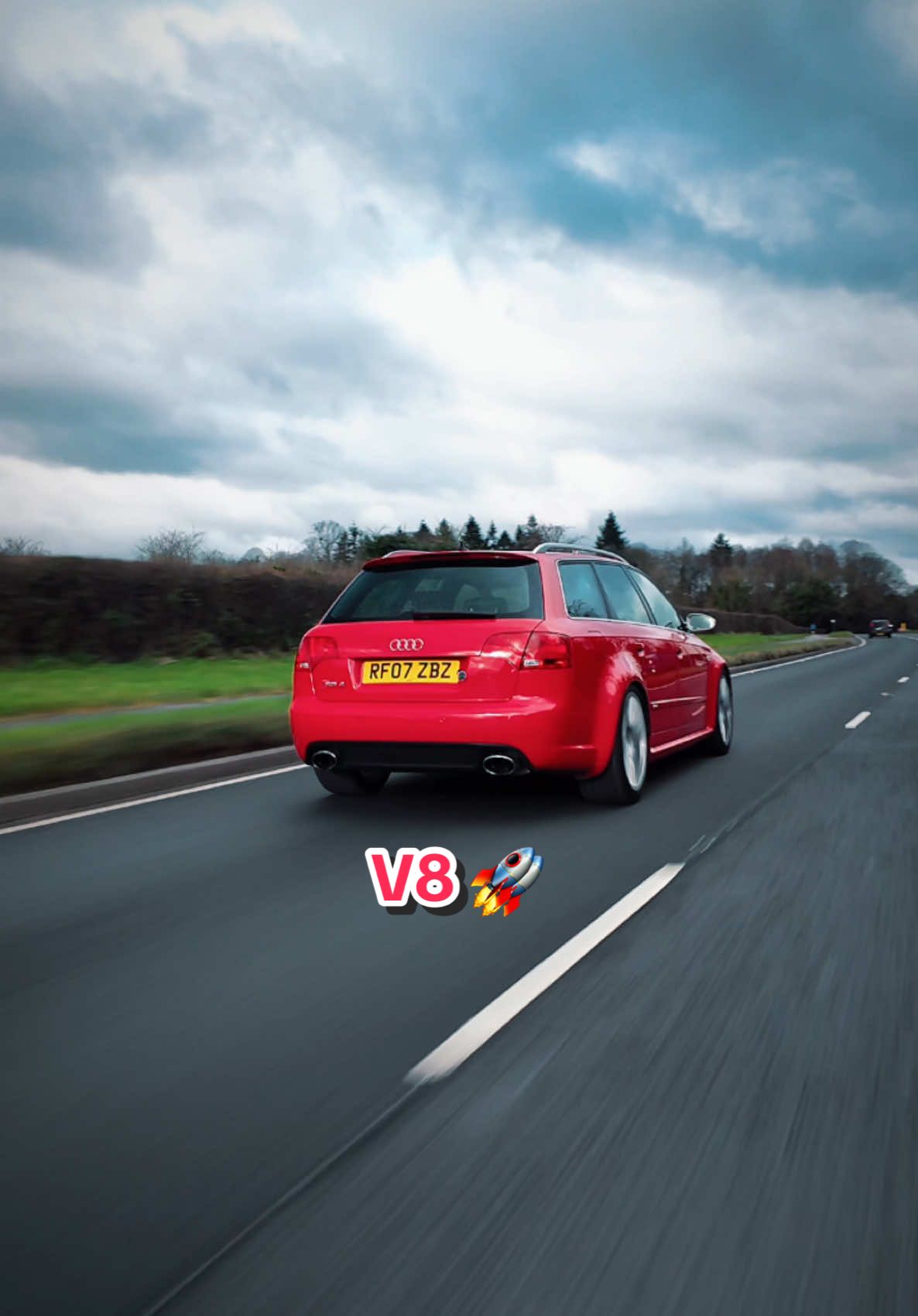 The sound this 4.2L V8 makes is enough to warrant getting a B7 RS4. What a peach of an engine. Many smiles per gallon. #cars #v8 #exhaust #carscene #audi #cartok #carguy 