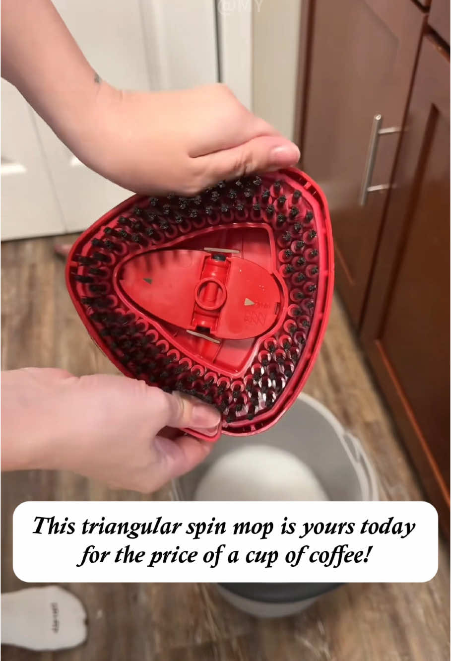 The bristles on this scrubber are PERFECT - not too hard and not too soft. Definitely was pleasantly suprised by this 😍😍😍 #CleanTok #cleaningtips #cleaningtipsandhacks #cleaninghacks #cleaning #cleaningdirtystuff #dirtycleaning #cleaningtiktok #floorscrub #maintenancecleaning #howtoclean #deepcleaning #cleaningmotivation #ocedarspinmop