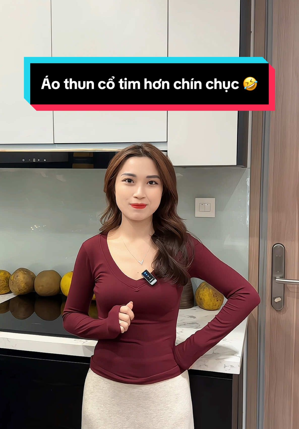 Áo thun cổ tim hơn chín chục 🤣 #aothun #aothundep #aothuncotim #aothundaitay #aonudep #xuhuong 