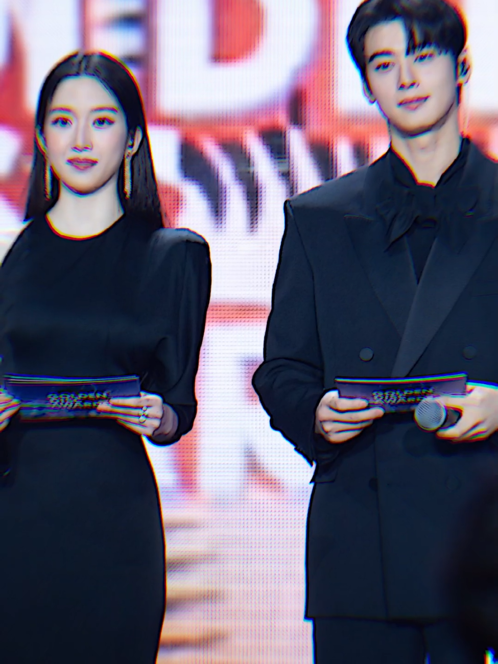 jadian gk lu berdua🫵🏻❤️‍🔥 #chaeunwoo #moongayoung #goldendiscawards #fyp #fyppppppppppppppppppppppp #foryou #beranda 