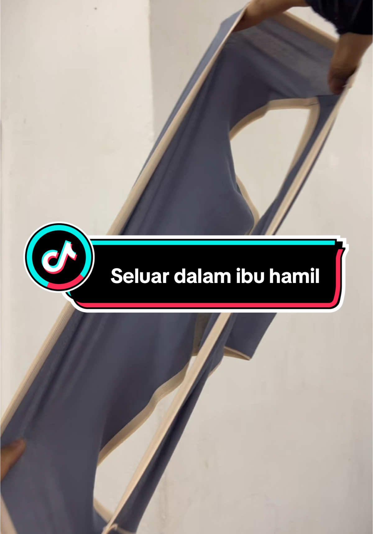 Serius cakap seluar dalam low waist ni mmg sesuai utk ibu2 yg tgh hamil tu taw kain cotton sejuk memeri sdp pakai cpt2 tukar seluar dalam baruu!!#ibuhamil #infoibuhamil #ibumengandung 