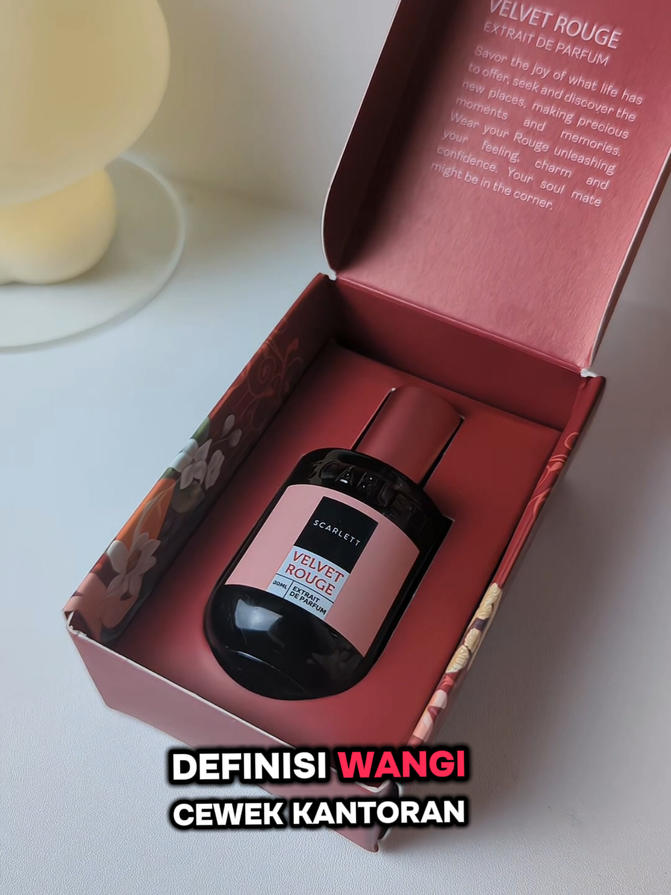 Replying to @yunita9358 Parfume Recommend dengan aroma oriental manis vanilla 💞 Cocok buat kamu yg suka aroma parfume Manis yg feminine 💅 #parfumevanila #parfum #parfumereccomended #parfumereccomended #parfumetahanlama #parfumeviral #parfumescarlett 