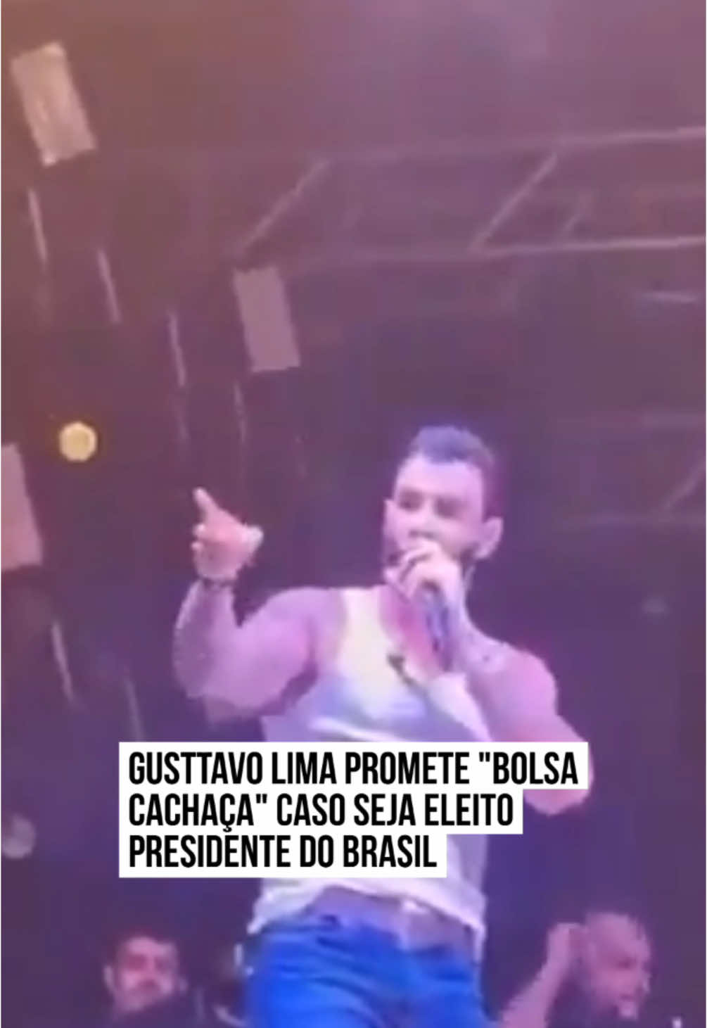 Após afirmar que se candidatará a presidente do #Brasil, o  cantor #GusttavoLima iniciou as promessas políticas para os fãs durante #show nessa última sexta-feira (3/1). Em cima do palco, o sertanejo prometeu que, caso seja eleito, garantirá um 