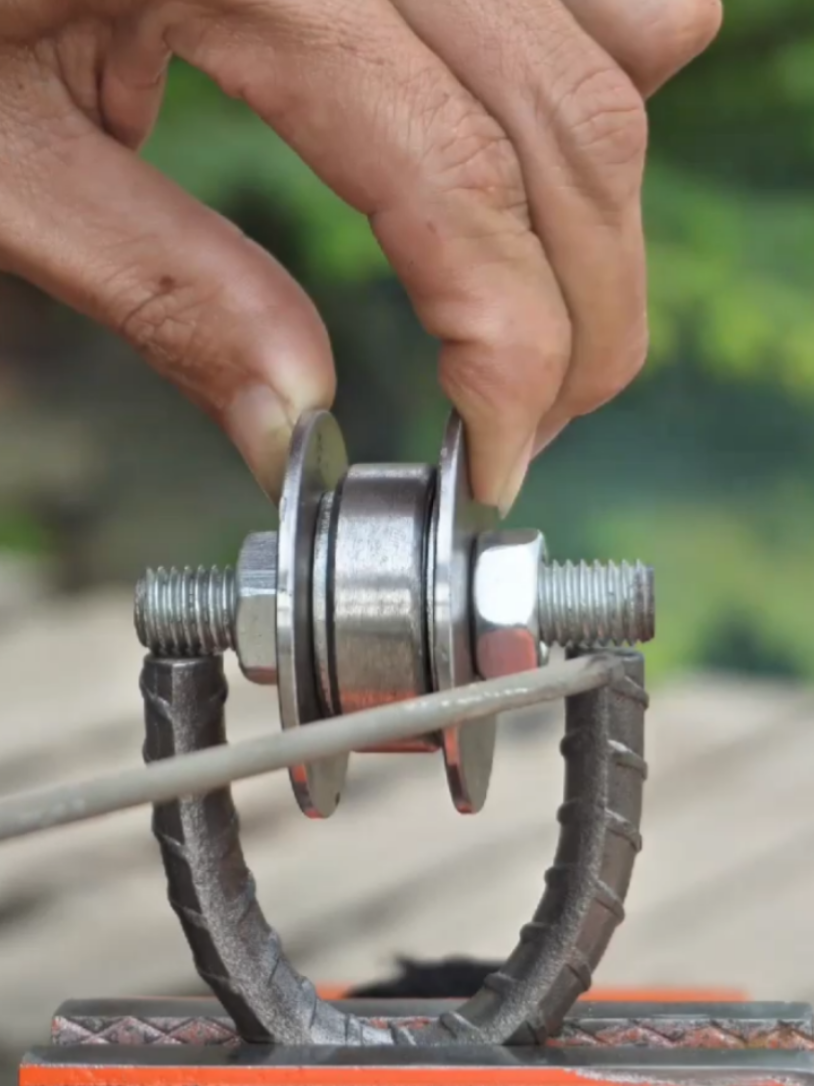 How to make a simple pulley at home💡 #tools #diyideas #homemade #fyp #bosscreativity #creatorsearchinsight 