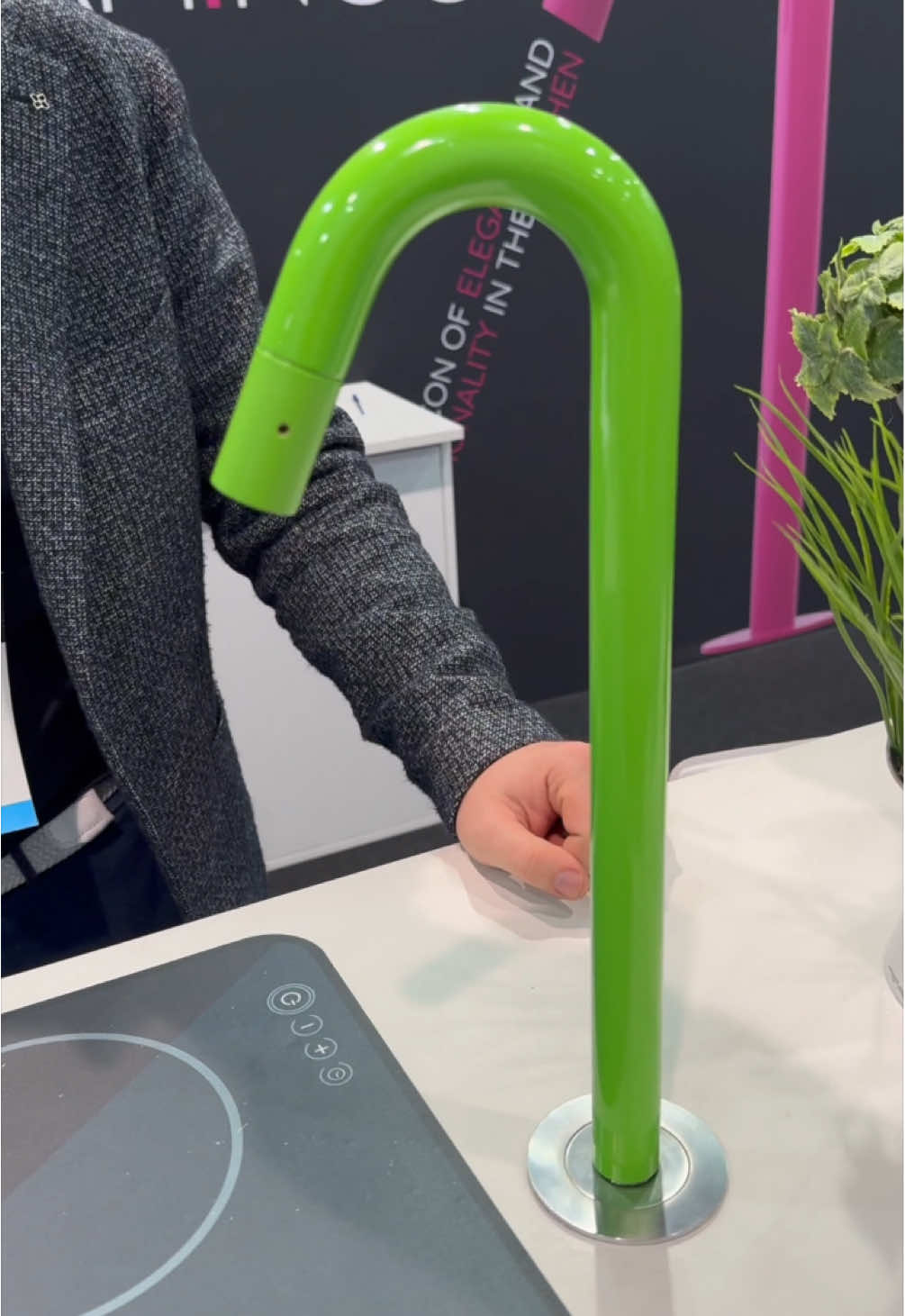 Innovative Quick Connect Faucets! #faucet #cooltools #tradeshow #innovation #kitchenfaucet 