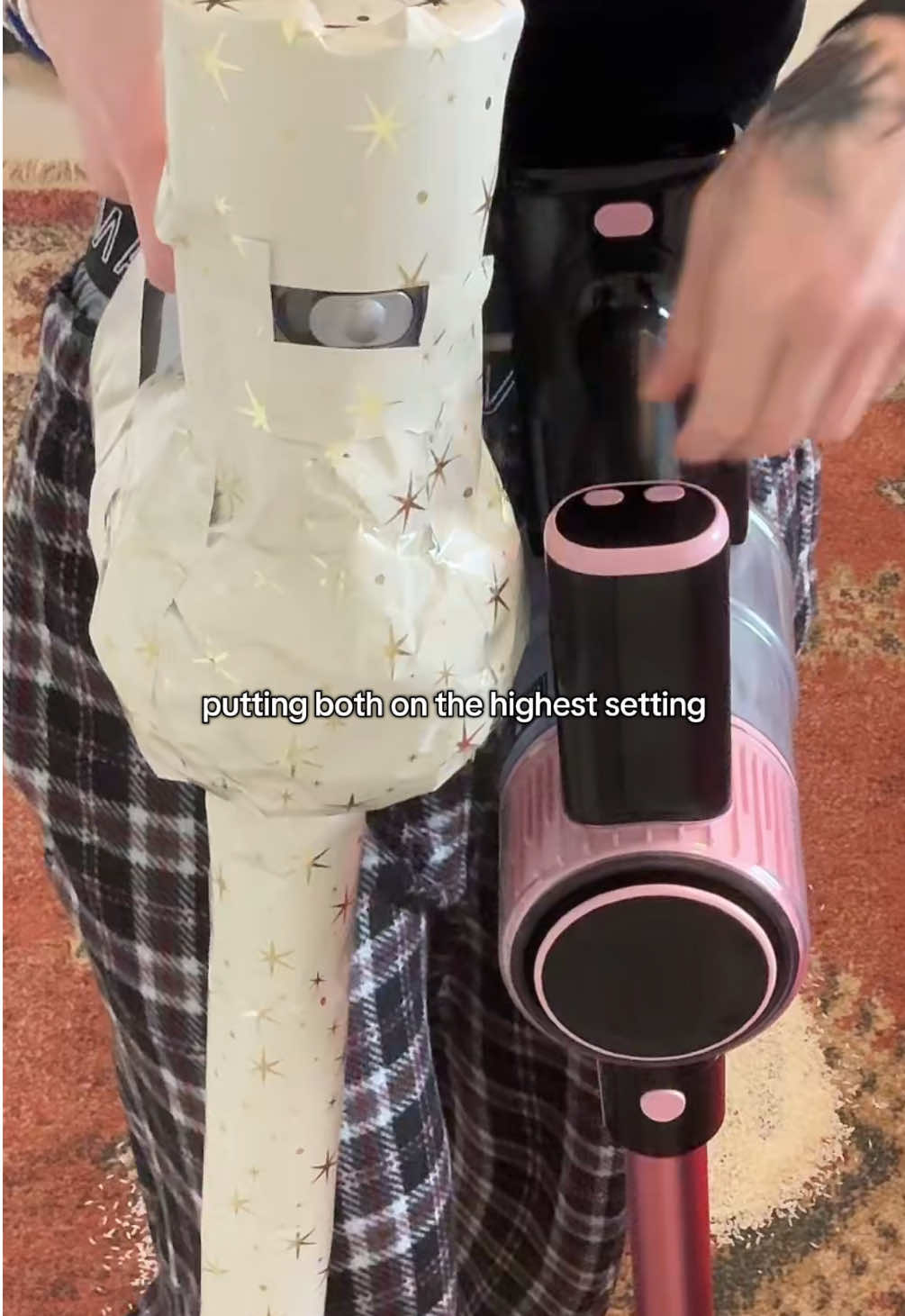 i’m being so insanely honest when i say my “fancy” vacuum is taking the back burner #vacuumcleaner #vacuum #vs #cleaning #vacuuming #comparison #thisorthat #PioresSituaçõesSemArCondicionado 