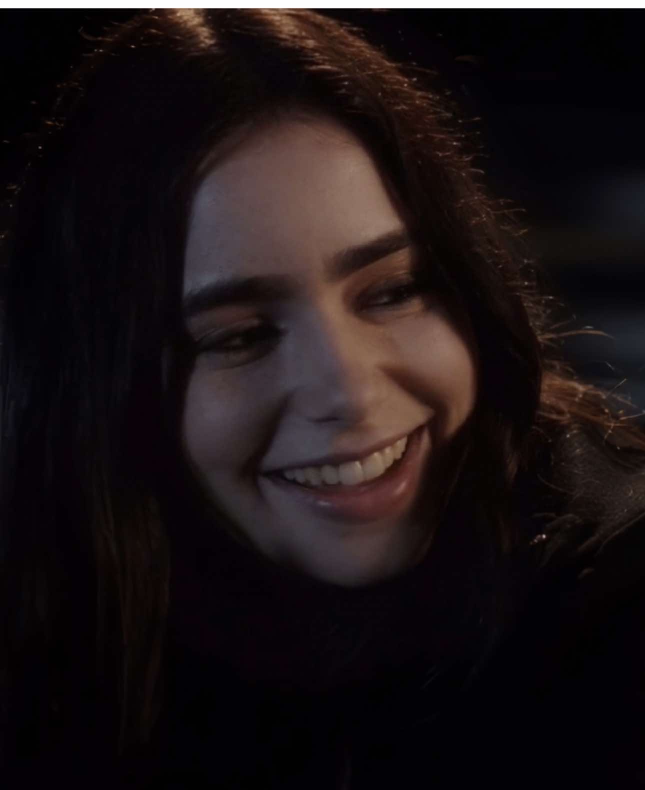 просто избегай любви, чего бы это не стоило.                                                   #застрялвлюбви #stuckinlove 