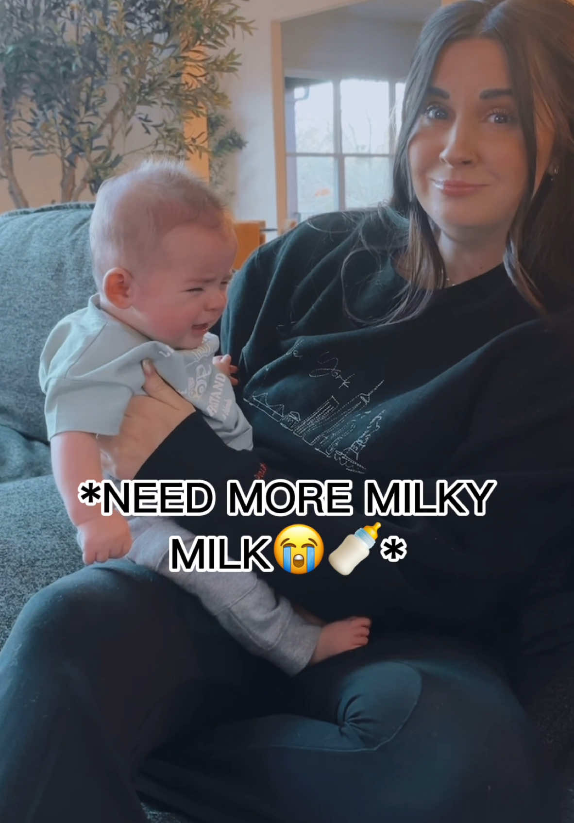 This boy loves his milk😅🍼 #toddler#toddlersoftiktok#toddlers#dadsoftiktok#MomsofTikTok#parenthood#family#babyfever#baby#babies#cutebaby