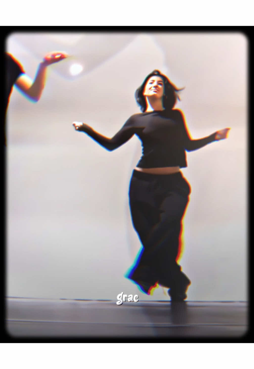 Money on the floor when we dance on it 👅! | ahh @charli d’amelio @:) | ac:sparecitys (sc) cc:dubu/me sc:tomk,me #charqrxv #charlidamelio #fyp #viral #aftereffects #velocity 