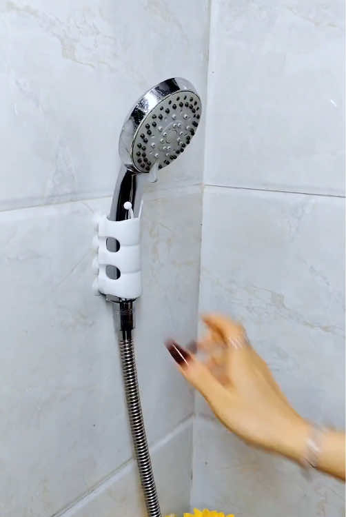 The shower stand that comes with the bathroom is too high and inconvenient. Prepare a suction cup shower stand. It has a caterpillar shape, strong suction and is easy to move #ShowerStand