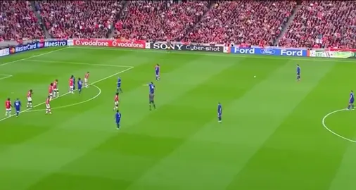 UCL 2008/2009 2nd Leg Semi Final Free kick vs Arsenal from 40 yards out ☠️😂💀🐐  #toofarforronaldotothinkaboutit #cr7 #cristianoronaldo #ronaldo #manutd #futbol #ucl #foryoupage #realmadrid #championsleague 