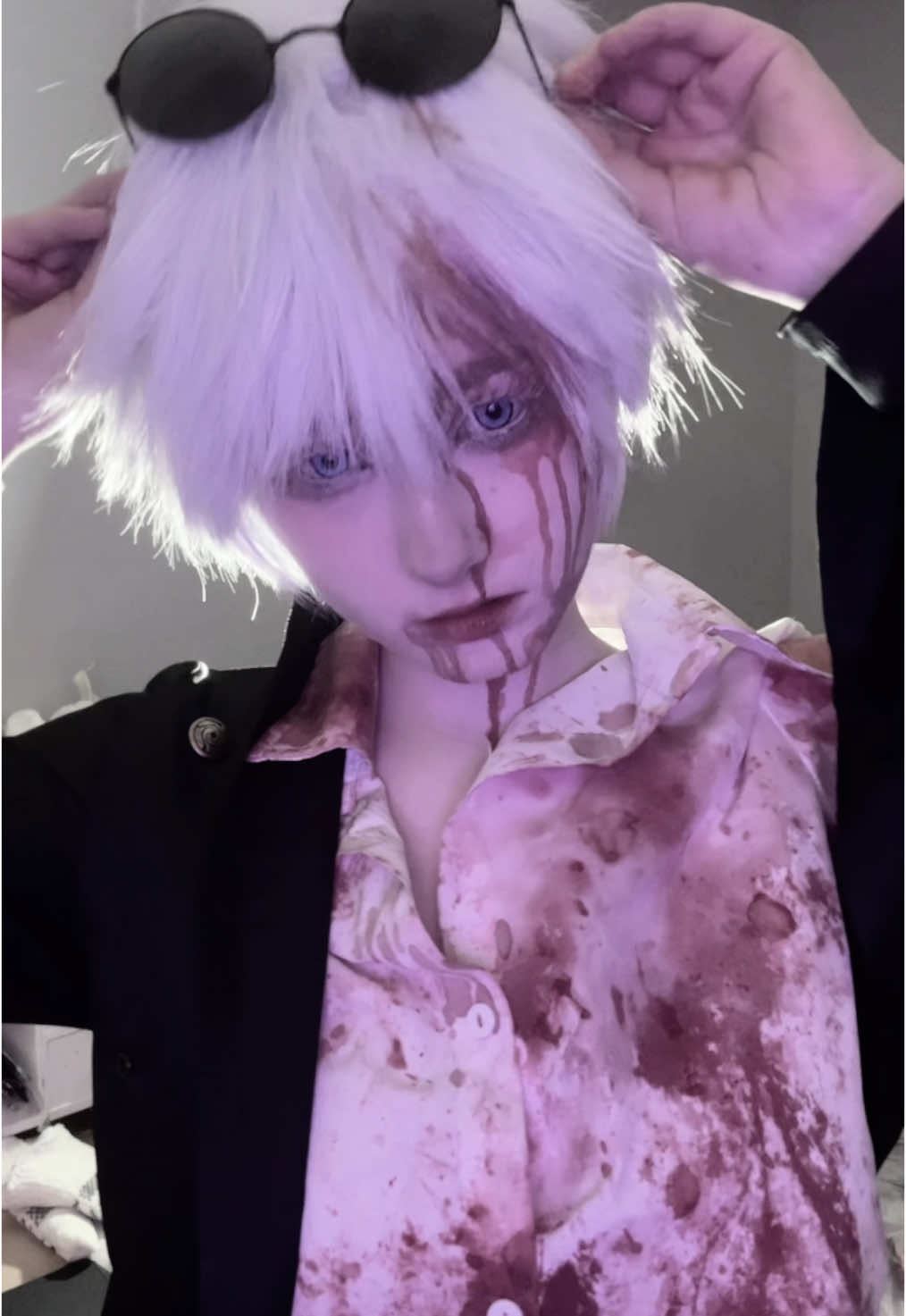 #gojo #gojousatoru #gojocosplay #gojosatoru #jjk #jujutsukaisen #jujutsukaisencosplay #jjkcosplay #fyp #sfxmakeup #wuhluhwuh #wlw 