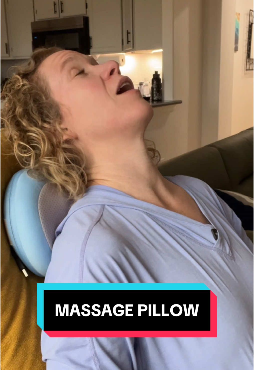 This self shiatsu massager pillow is the perfect way to release tension and knots anywhere on your body. Massive flash sale right now too! #massager #selfmassager #shiatsumassage #shiatsumassager #selfmassage #massagepillow 