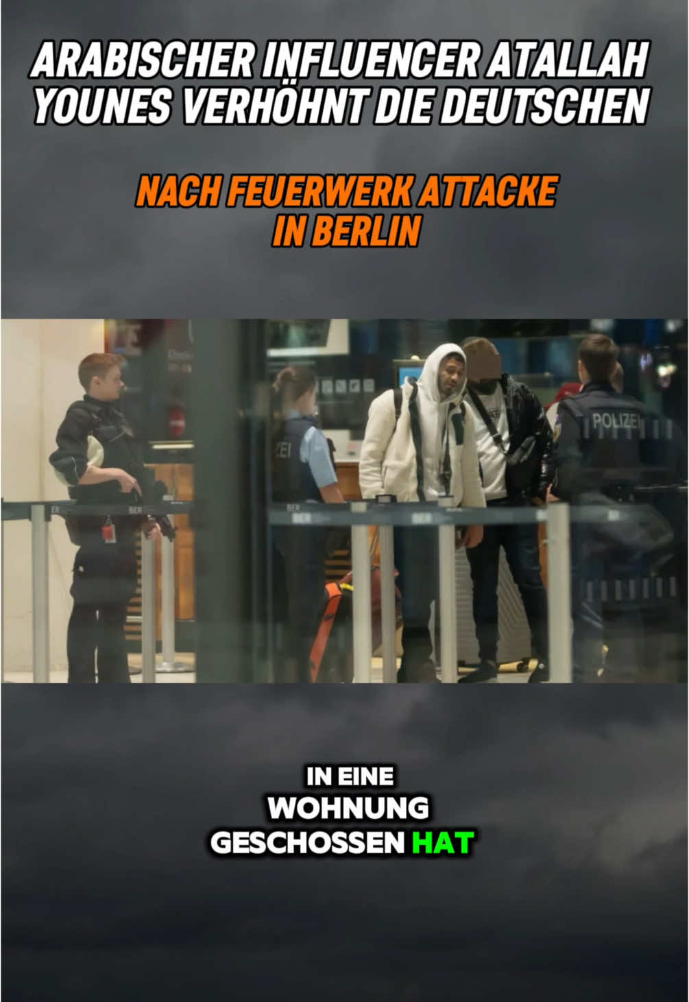 Warum ist er so verwundert?🤔 Arabischer Influencer verhöhnt die Deutschen nachdem er ein Feuerwerk in eine Wohnung geschossen hat. Atallah Younes sagt dass er sich aufrichtig entschuldigt hat und dass die Deutschen nicht so übertreiben sollen. Es tut ihm leid aber jetzt soll man ihn bitte in Ruhe lassen. Es sah so aus als würde er genau in die Wohnung zielen und schließlich traf das Feuerwerk auch durchs Fenster. Es ist ein Wunder denn eigentlich würden zu dieser Zeit die Kinder in dem Zimmer schlafen doch zufälligerweise befanden sie sich zu dem Zeitpunkt im Wohnzimmer. Es hätte ganz schlimm enden können. #arabischer #influencer #atallahyounes #berlin #feuerwerk #fenster #feuerwehr #wohnung #festnahme #flughafen 