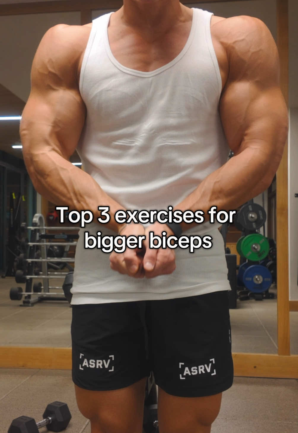 If you want arms like Popeye make sure to throw these 3 bicep exercises into the mix 💪 I normally pick 2 to finish off an upper/back day and go til failure for 3 sets (using a weight that I can get 8-10 solid reps in with) #biceps #arms #gym #FitnessTips #FitTok #natty