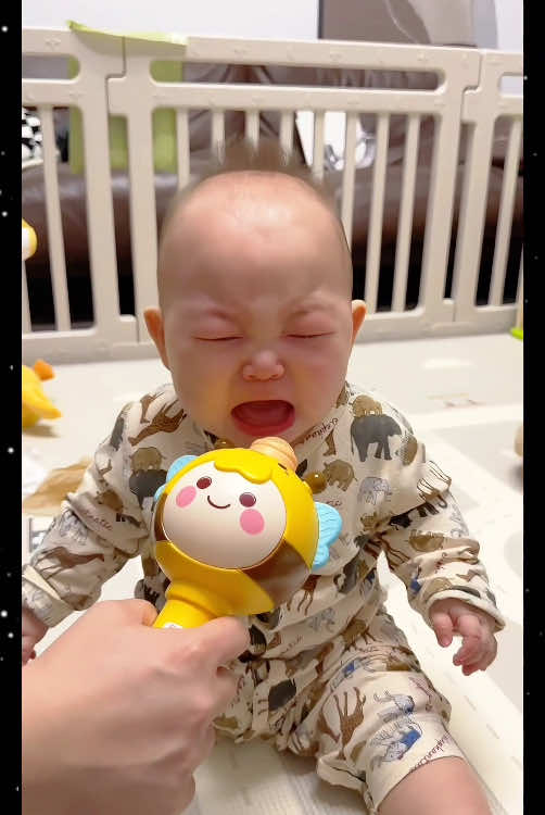 Baby like to sing #baby #babiesoftiktok #sing #babysong #toddler #moment #reaction #happy #babycute #adorable #fyp #foryoupage 