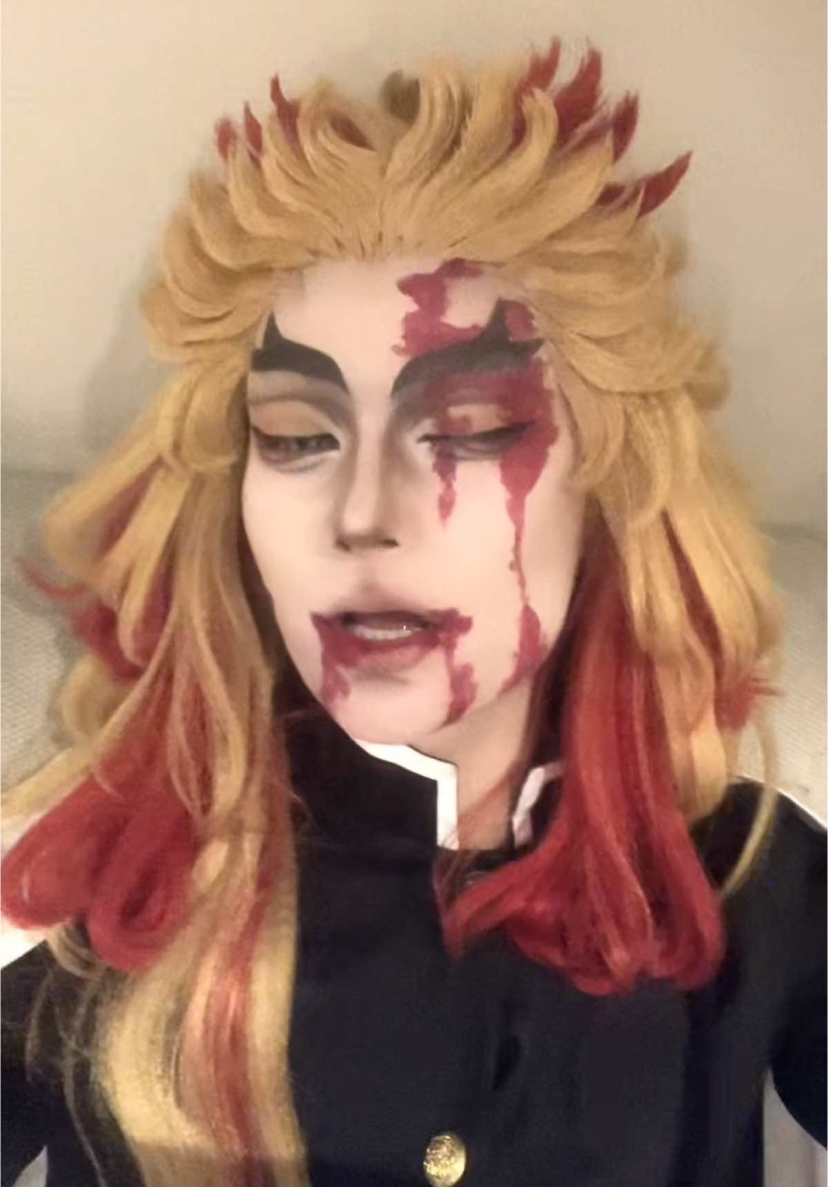 bro didn’t stand a chance🗿 #rengokukyojuro #rengoku #rengokukyojurocosplay #rengokucosplay #demonslayer #kimetsunoyaiba #demonslayercosplay #kimetsunoyaibacosplay #