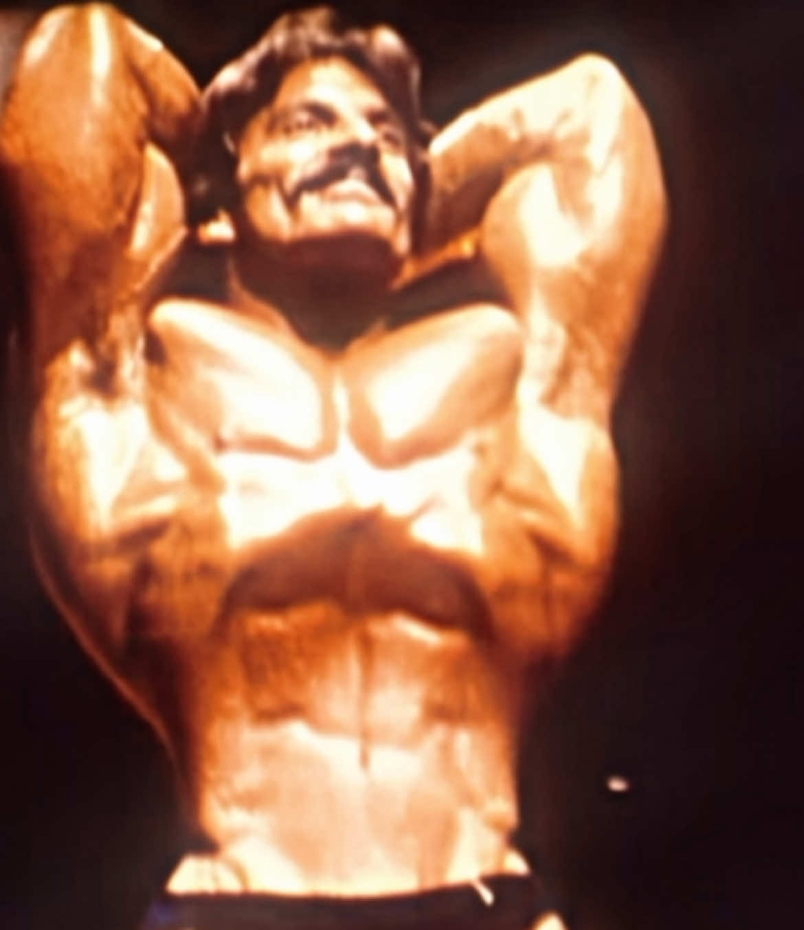 “I scared him” #mikementzer #arnoldschwarzenegger #mrolympia #edit 