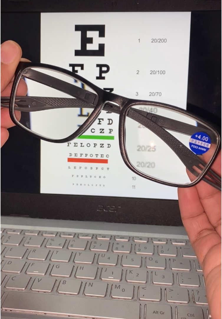 Reading Glasses with Anti Radiation- available grades are +50 up to +400 #eyewear #eyeglasses #readingglasses #readingglass #farsightedeyeglass #gradedglasses @HTeyewear 