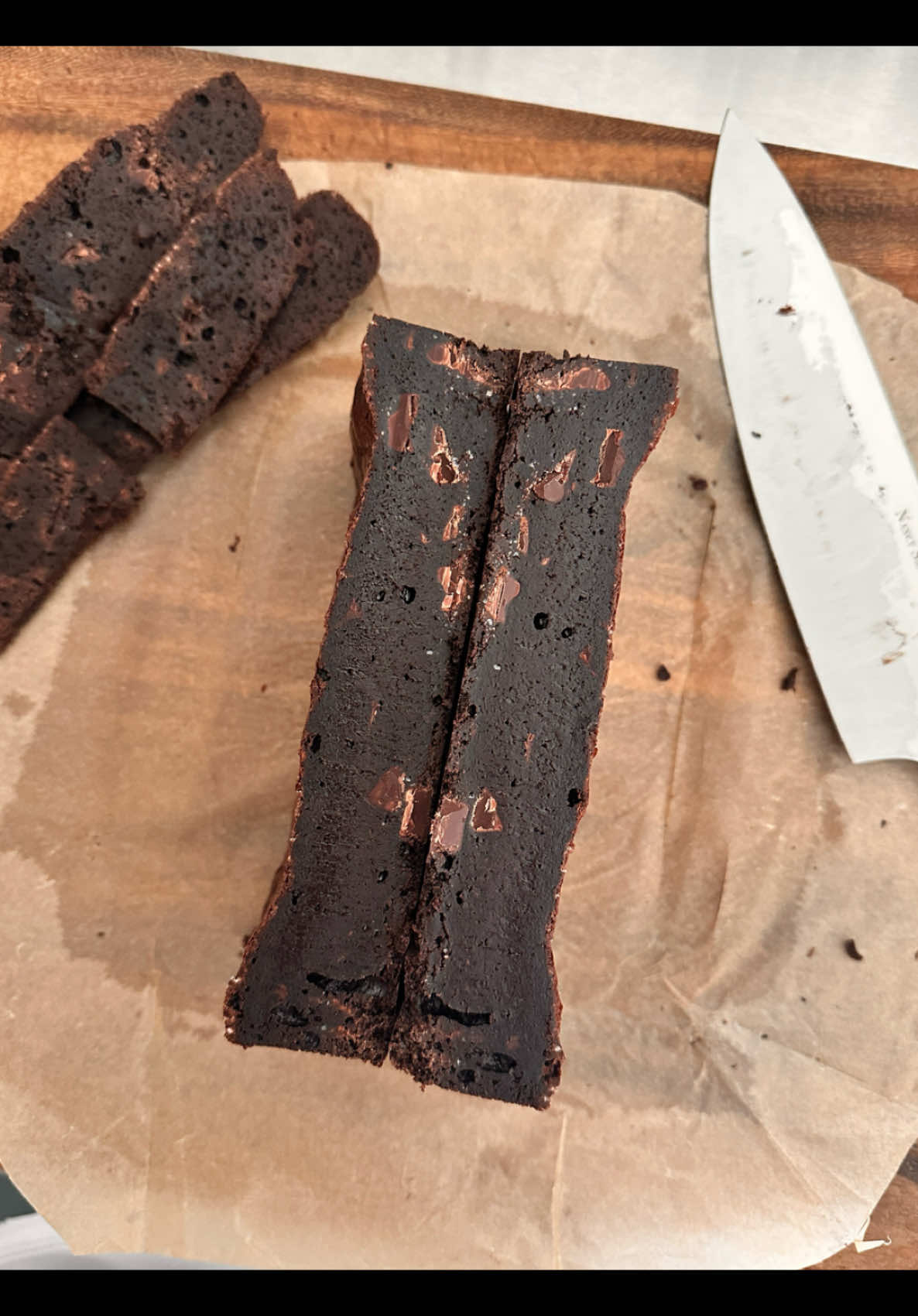 Someone please find me a better brownie in LA  #fyp #LA #bakery #organic #foodtiktok 