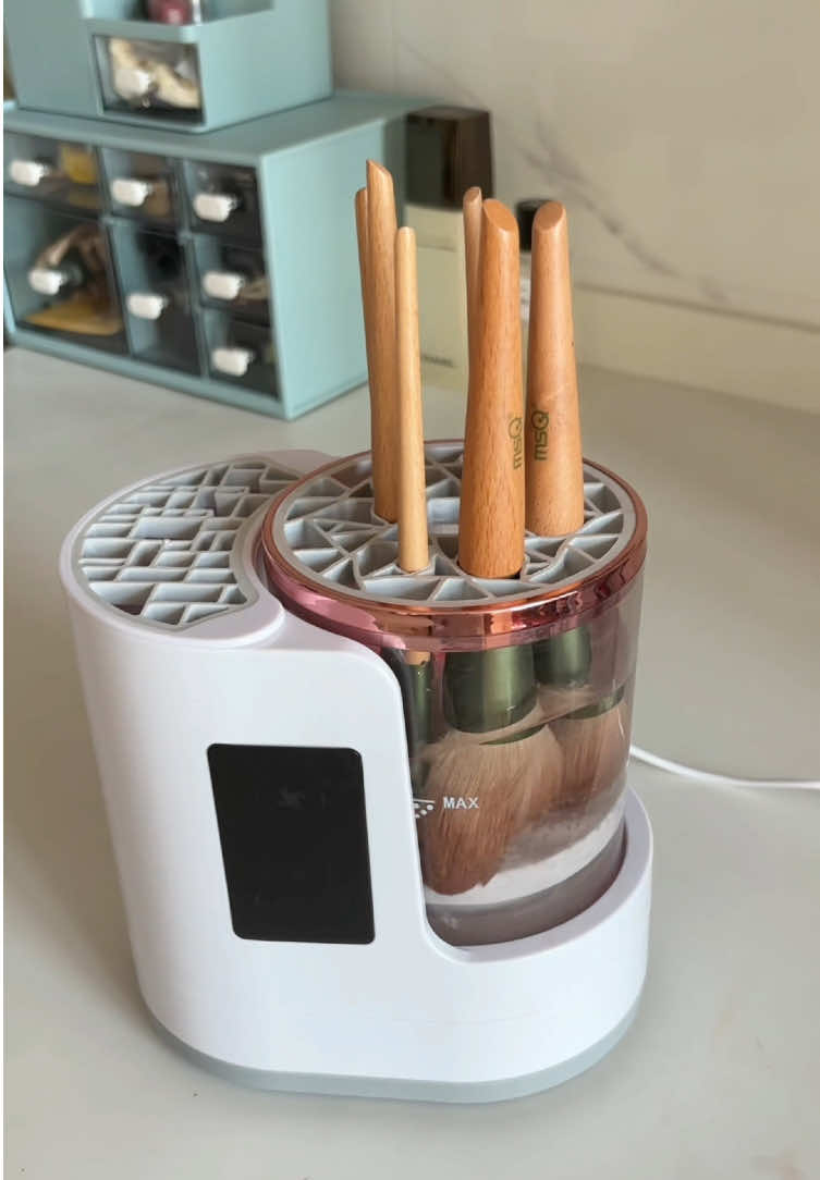 🥰3 IN 1 Electric Makeup Brush Cleaner Machine With Makeup Brush Dryer-Holder-Portable Automatic USB✨🫧 #makeupbrushcleaning #makeupbrushcleaner #fouryoupage #makeupbrushes #makeup #makeupbrushset #makeupbrushchallenge #makeupbrush #2in1makeupcleanser #3in1makeupbrushcleaner 