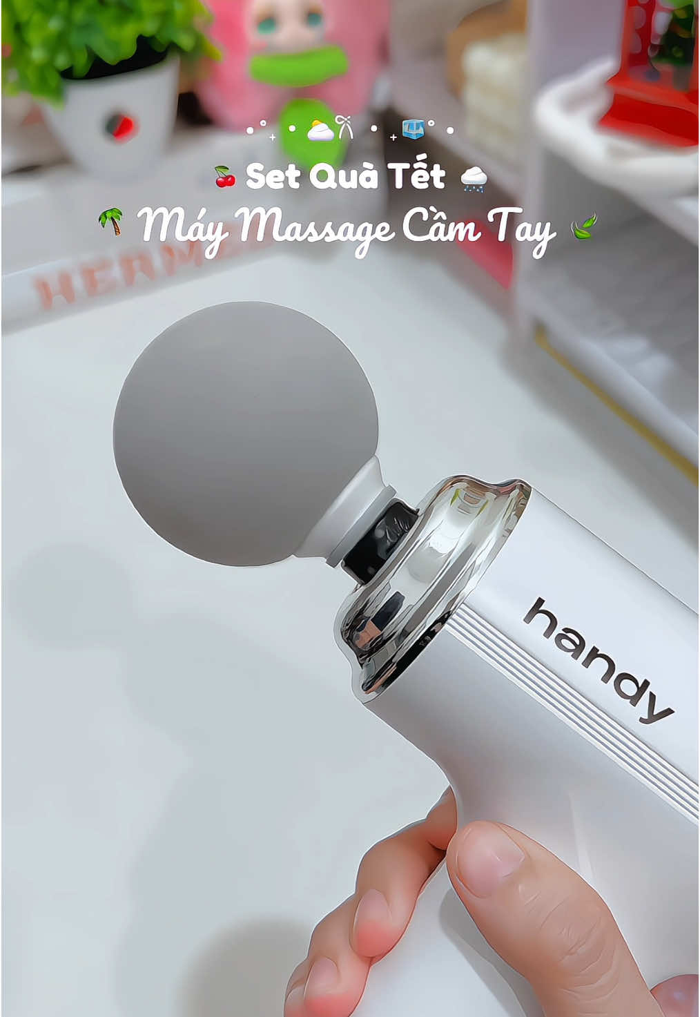 Quà này xịn nè các bác 😌✨🌨️ #maymassagecamtay #maymassagemini #maymassagecovaigay #quatangtetynghia #unboxing #xuhuong #viral #mikyeon #fypシ 