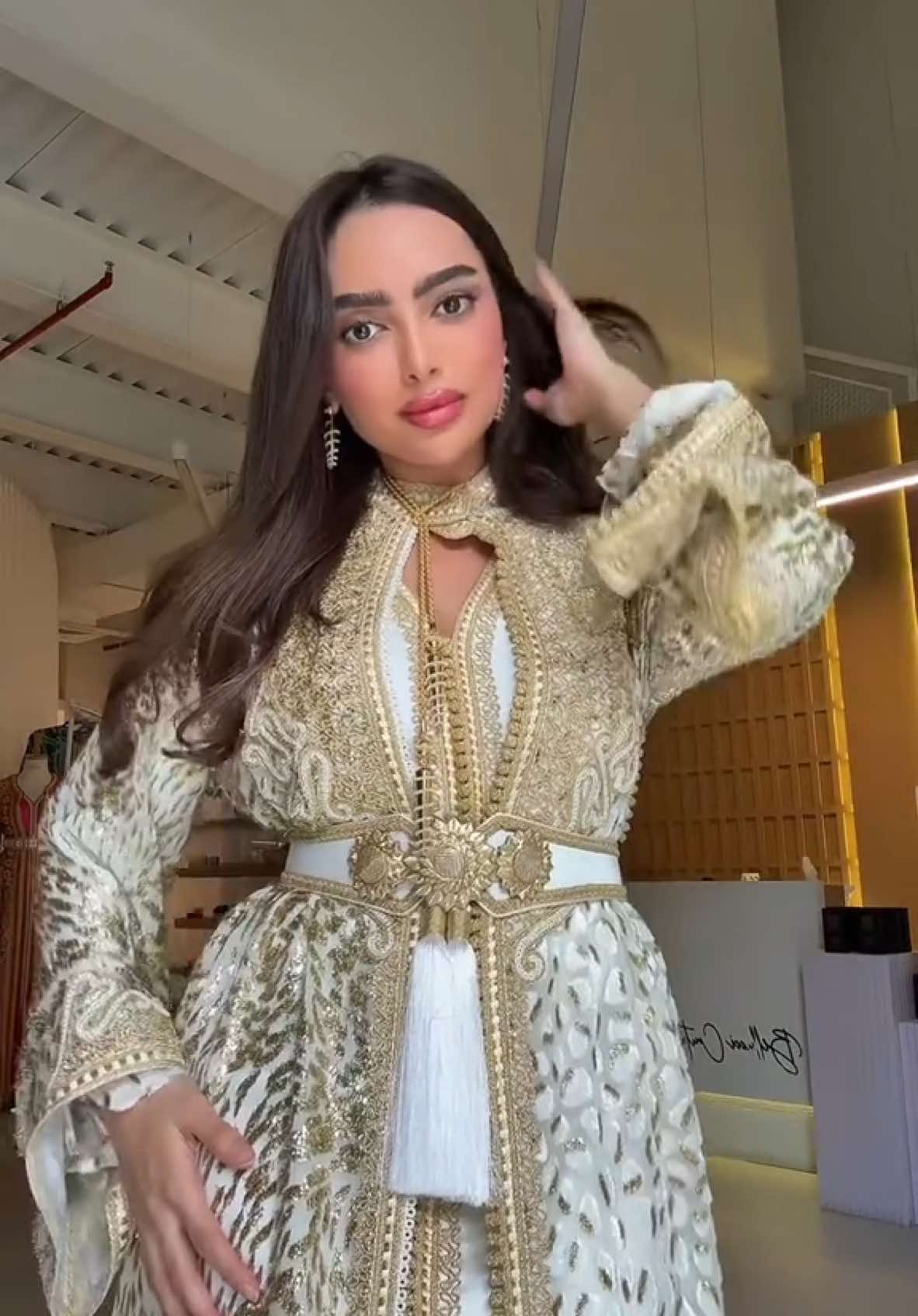 من عند @Bellucci_Couture 🇲🇦🥰