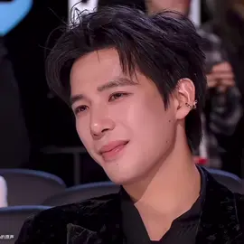 I miss my eggtart couple🥺 #zhaolusi #rosyzhao #wanganyu #waybuss #จ้าวลู่ซือ #หวังอันอวี่ #eggtartcouple #anlu  #tencentstarlightawards2024 #fyp 