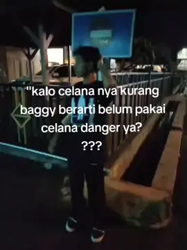 #baggyjeansdanger 