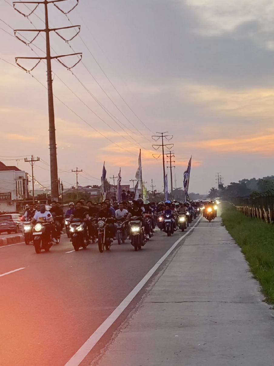 Barisan Pejuang Askar Bertuah. Asykar Theking 2001. SAMPAI LUSUH TETAP THEKING!! PSPS Pekanbaru menuju Liga 1.⚡️