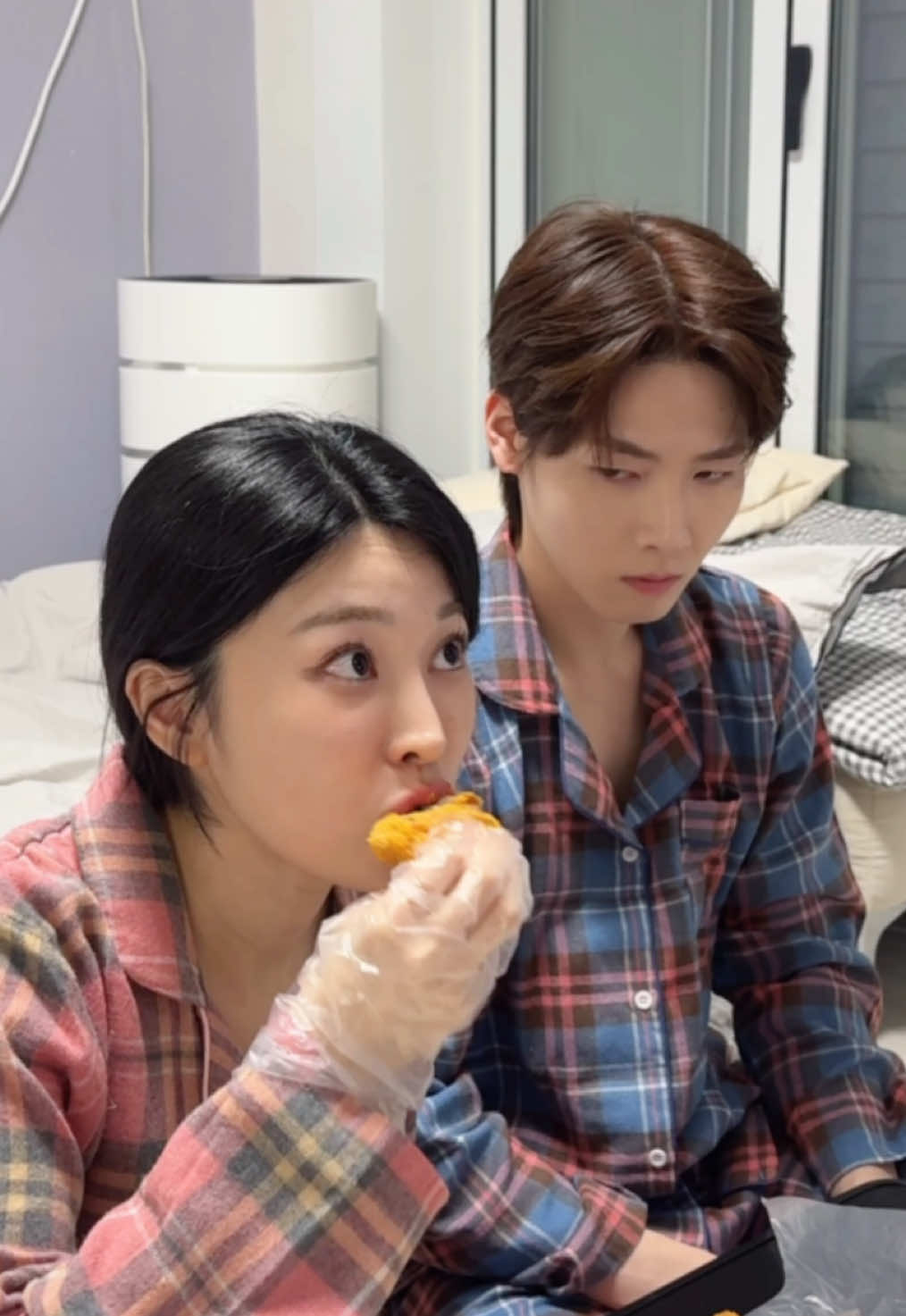 메뉴 정하기 꿀팁!❤️ #커플 #부부 #추천 #먹방 #진씨네 #couplecomedy#couplecomedybang 