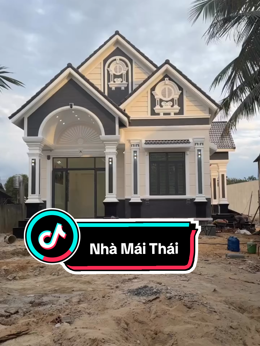 Nhà Mái Thái . Sở hữu thiết kế sang trọng với mặt bằng công năng bố trí hợp lý, đảm bảo đầy đủ các yếu tố tiện nghi, mẫu nhà vườn mái thái 1 tầng sẽ là lựa chọn hoàn hảo cho nhiều gia đình. Ps : Ngọc Tiến . Xây dựng trọn gói 1x tỷ . #xuhuong #xaydung #xuhuongtiktok2024 #xaynhadep #xaynhatrongoi #nhadepmientay #thietkenhadep #nhadep #nhamaithai #bentre71🌴🥥 #longan_62 @Thiết Kế Nhà Đẹp