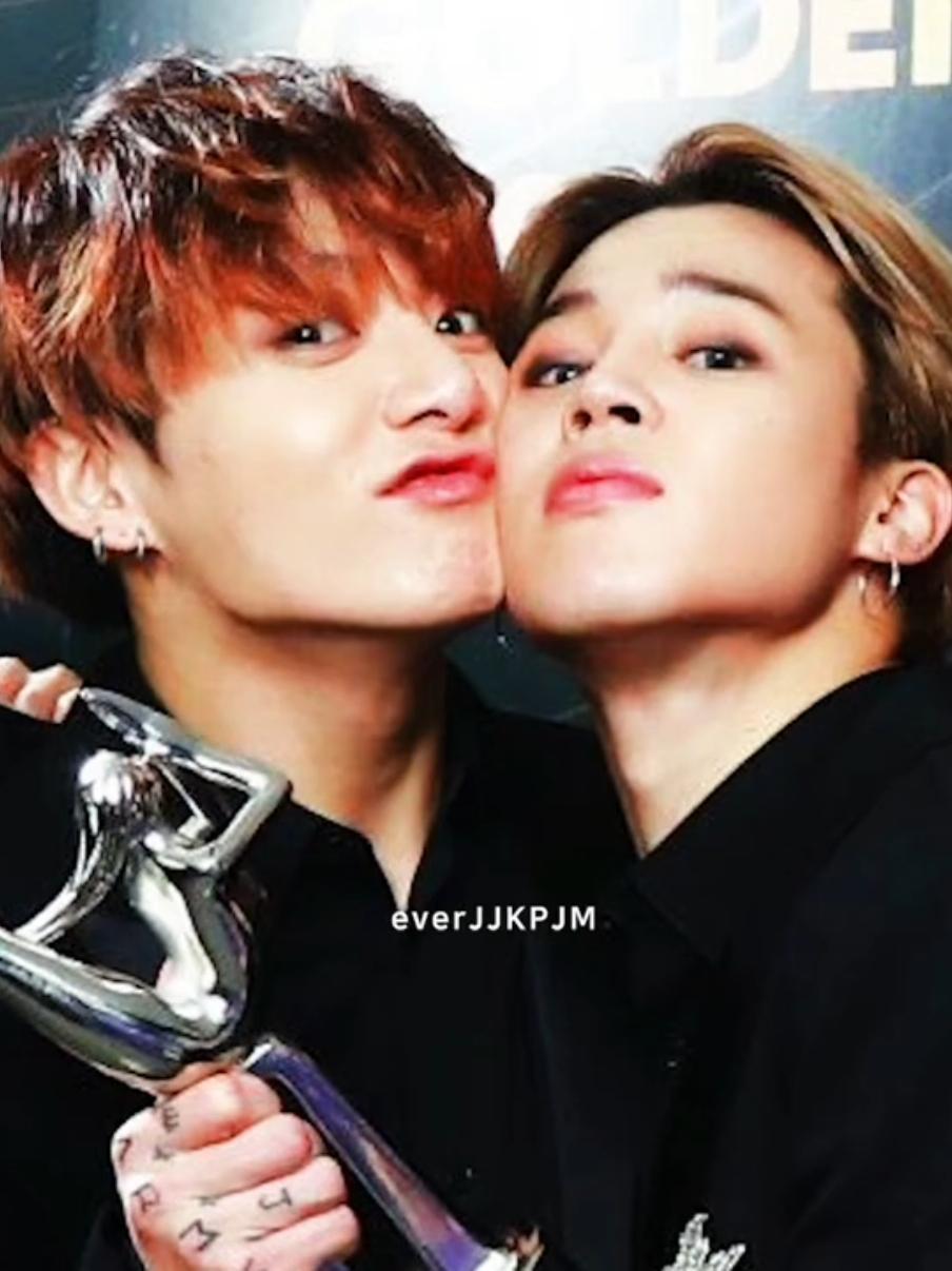 골든디스크 정국 지민 언제나 예뻤어 DO NOT RE-UPLOAD. DO NOT USE FOR EDIT.  #jikook #JUNGKOOK #jimin #전정국 #박지민 #JIMINBTS #jungkookbts #정국 #지민 #bts #jk #jm  #areyousure #jimin_muse #jungkook_iamstill #gcf #KOOKMIN   #JiminxJungkook #지민x정국 #정국x지민 #이게맞아 