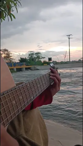 Last Child - Lagu Terakhir Untukmu #VoiceEffects #lastchild #laguterakhiruntukmulastchild #powerchord  #fyppppppppppppppppppppppp #fypシ゚viral #cover #gitar #foryou 
