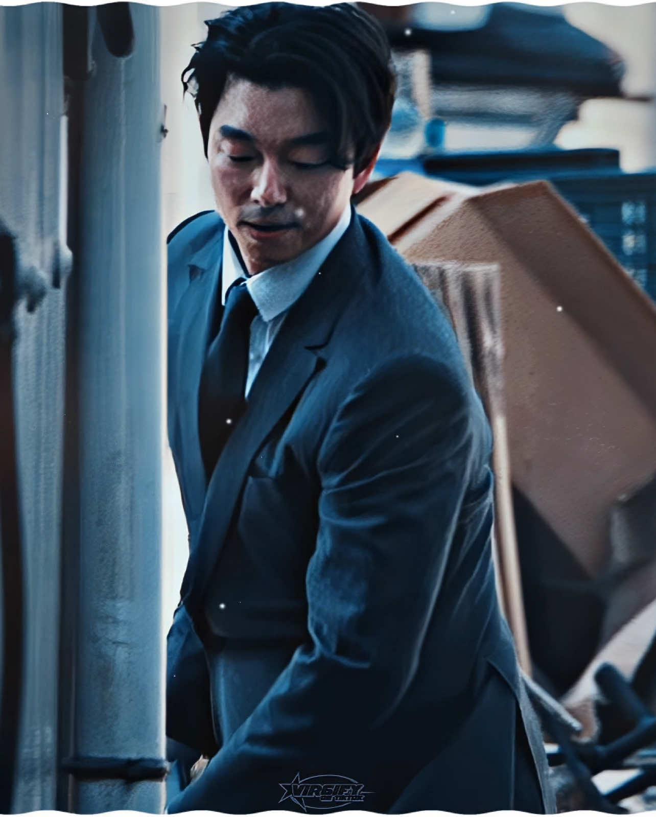 why was the first scene so saucy? (presets in bio) #fyp #foryoupage #foryou #thesalesman #salesman #salesmanedit #gongyoo #trend #gongyooedit #gongyoo공유 #viral #viraledit #omgpageedit #omgpage #squidgame #squidgame2edit #squidgame2 #squidgameedit #xyzabc #yzxcba #famouseditxx 