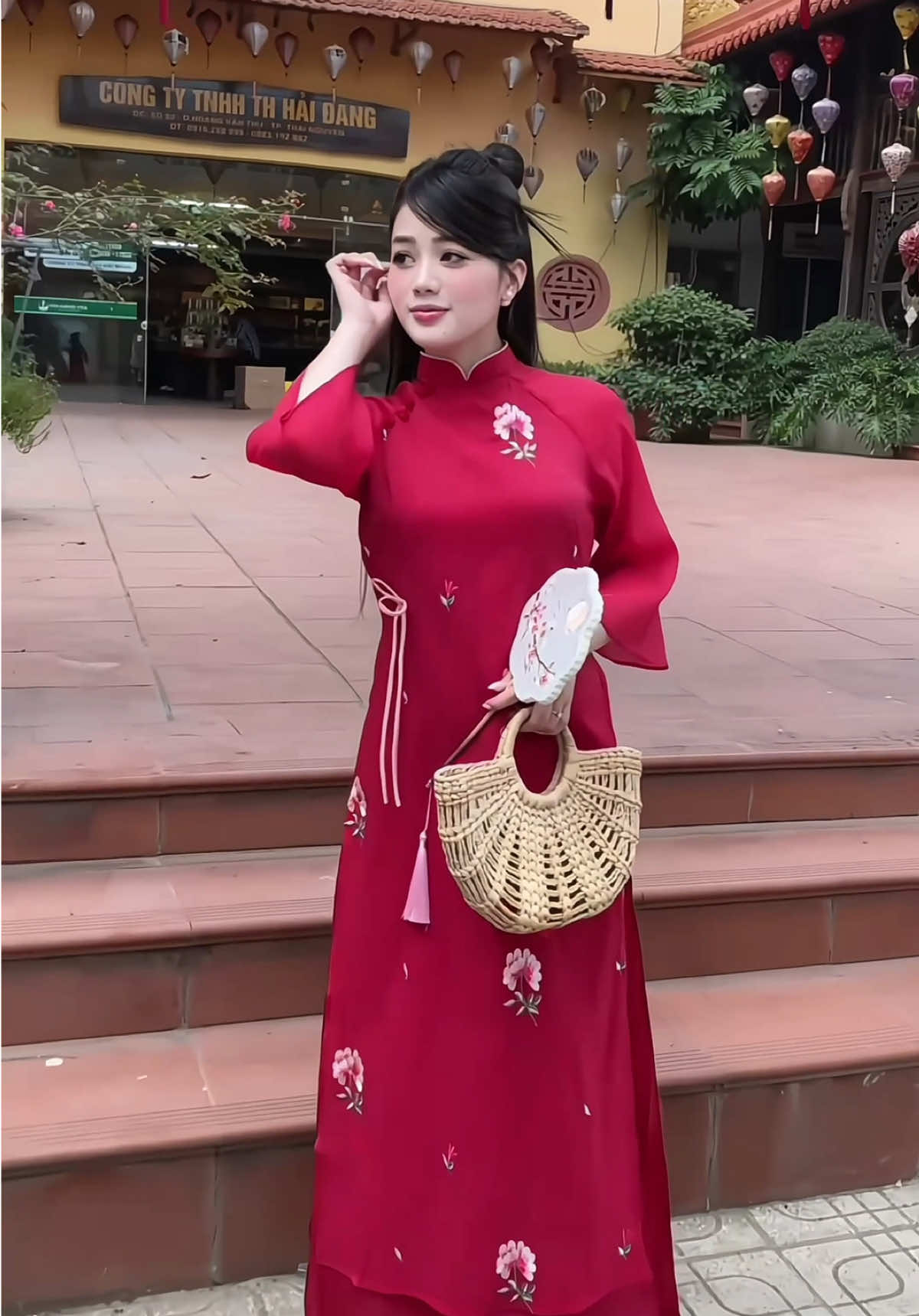 Áo Dài Mặc Tết #aodaitet2025 #thoitrangnu #aodaitruyenthong #aodaicachtan #aodaitet #aodaimocan #aodaisuong #aodaigam #aodaichupanh 