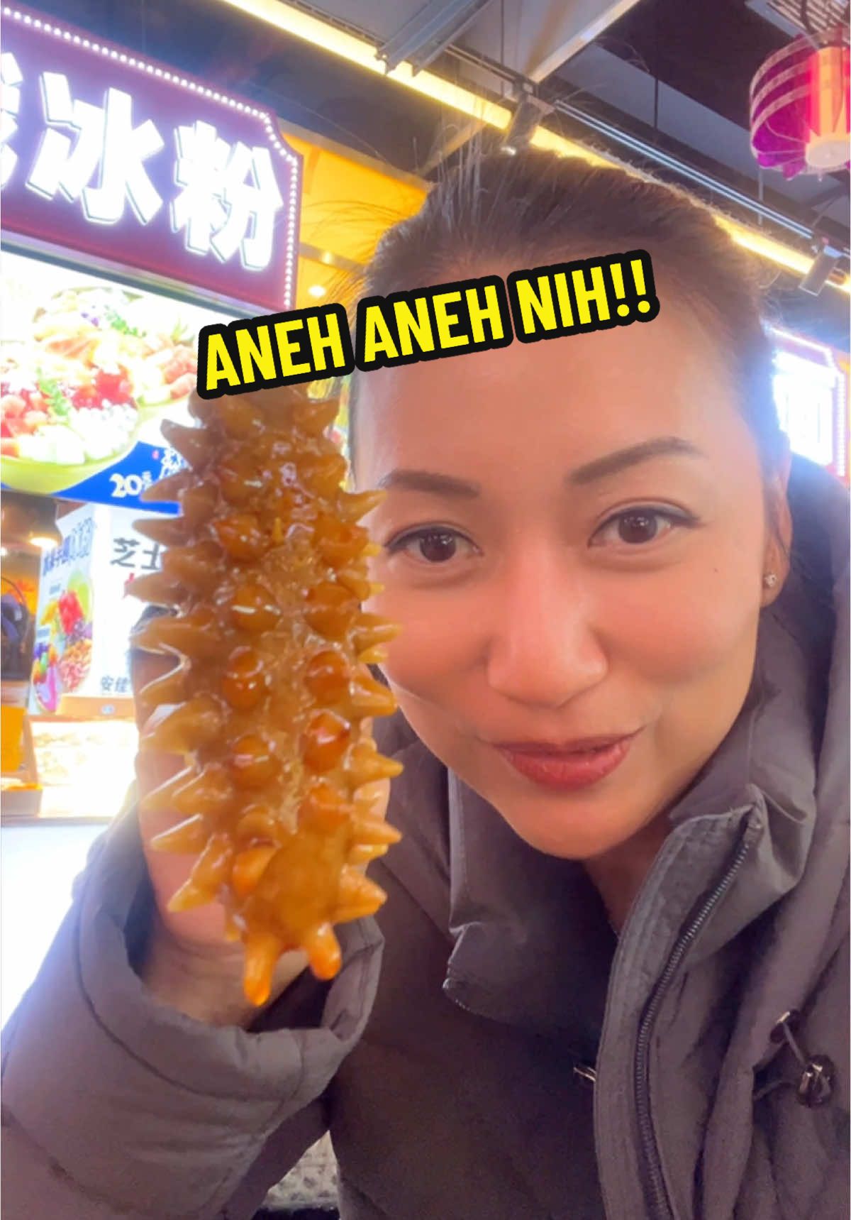 Replying to @adeliofadhilhaedi JAJANAN DI CHONGQING SEMUANYA PAKE MALA . TRUS MALAH NEMU CEMILAN BERGIZI KAYAK KELABANG, KELAJENGKING, ULAT DLL .. SERU JG #nanakoot #nanakootchina #aizcharlize 