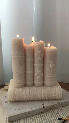 🕯🤎✨#BookTok #handmadecandles #booklover #sculpturalcandles #soycandles #bookcandles #creatorsearchinsights 