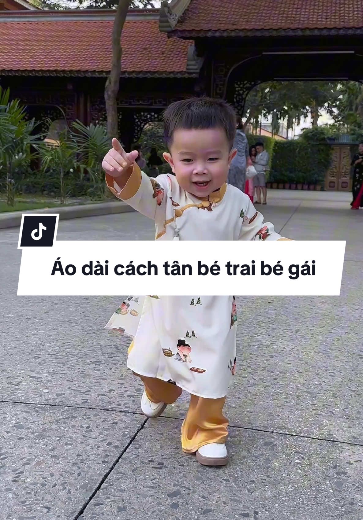 Áo dài cách tân cho mùa Tết năm nay. Mẫu cho cả bé trai và bé gái #Bobaobei #aodaichobe #aodaibetrai #aodaicachtan #aodai #muataitiktok 