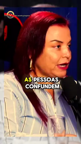 Você seria amigo dos seus familiares? 🤯 Psicanalista @andreavermont com Padre @fabiomarinhoudi fizeram refletir no @podcast3irmaos  #padre #padrefabiomarinho #andreavermont #podcast3irmaos #familia #parente #amizade #vidareal #confraternização #afeto #amor #cristao 