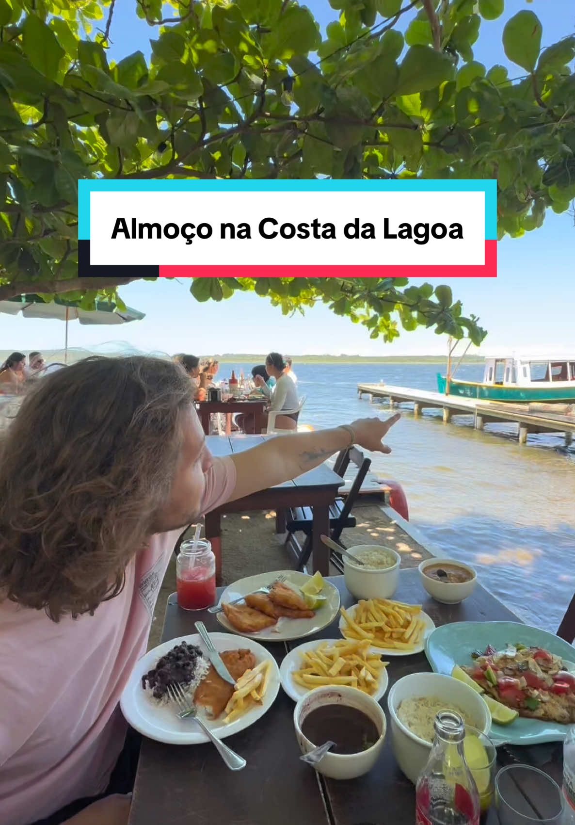 ALMOÇO NA COSTA DA LAGOA 😍 👉🏻 @belailharestaurante  Para chegar até o Restaurante você pega o barco no ponto 3 no Canto dos Araçás e para no ponto 13 onde fica o restaurante (o barco é grátis) Tudo o que pedimos com os valores estão no vídeo, aproveita e já manda a dica pra quem tá precisando curtir um dia assim por Floripa, e salva pra ver depois porque é daqueles lugares que você precisa visitar pelo menos uma vez na vida!  📍Costa da Lagoa  #costadalagoa #frutosdomar #dicaemfloripa #floripa #lagoadaconceicao #descobrindofloripa 
