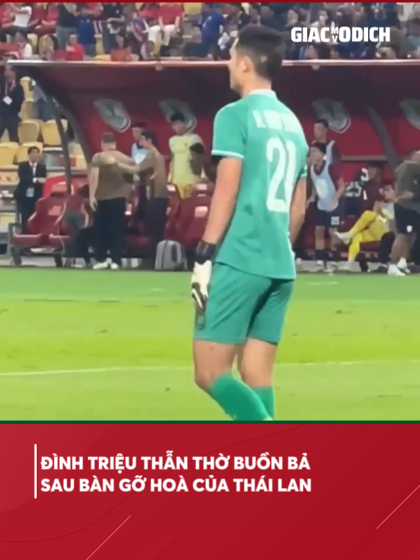 Quá khó cho Đình Triệu 😥 #FPTPlay #AseanCup2024 #ASEANUtdFC #Giacmovodich #MitsubishiElectricCup #xuhuong #bongda #vietnam #fyp #thailand #thailand🇹🇭 #dinhtrieu