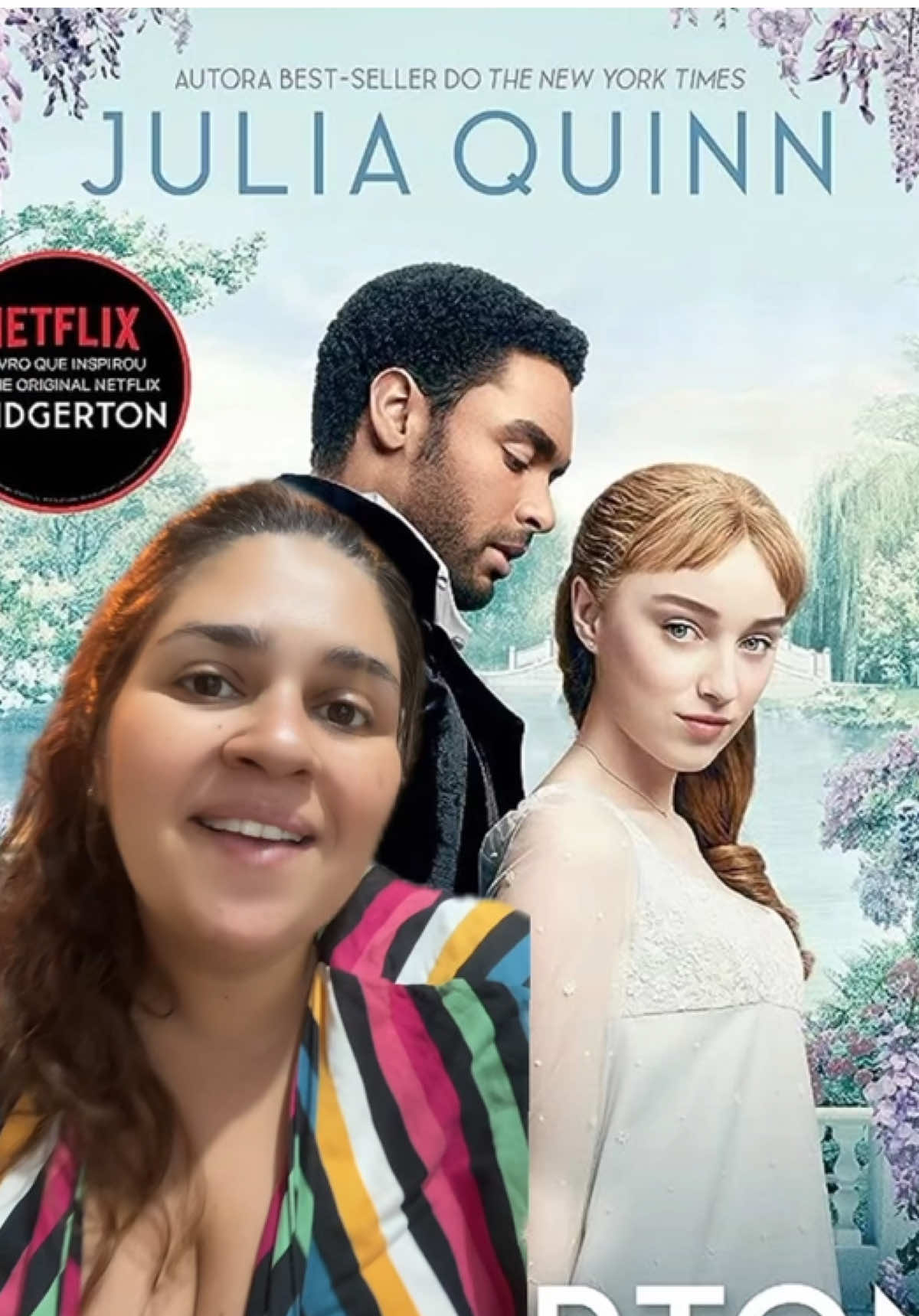 Lendo meu trecho favorito de O Duque e Eu em homenagem aos 25 anos de publicação do livro pela primeira vez pela Júlia Quinn. 🪻🐝 #bridgerton #oduqueeeu #netflix #juliaquinn #romancedeepoca #fyp #BookTok #booktoker #daphnebridgerton 