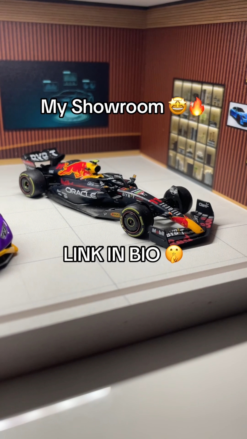 Who's collecting HotWheels? 🔥🚘 #hotwheels #showroom #garage 