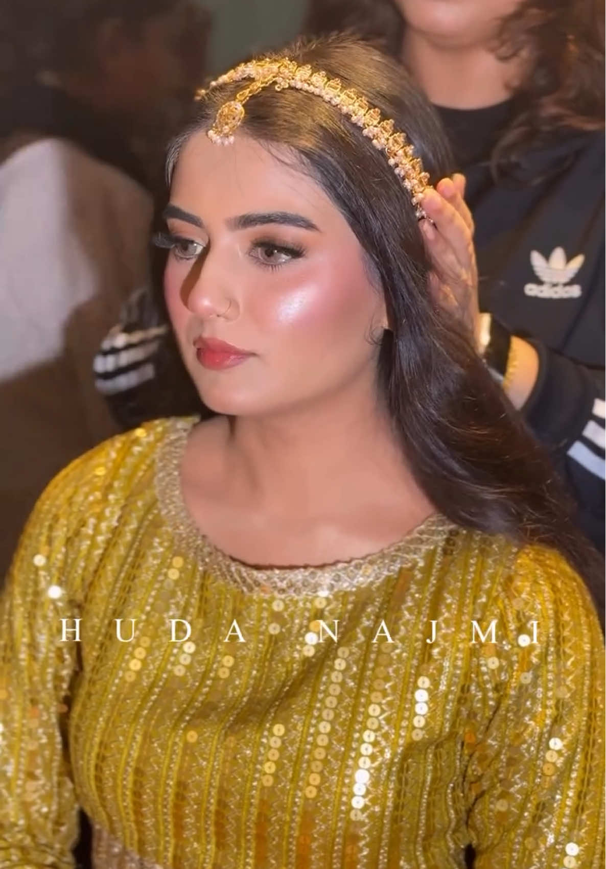 #repost from @thehudaa on IG❤️ FOLLOW @emaanfrq . . . . #wedding #europeanwedding #pakistaniculture #shaadi #dulhanstyle #receptiondecor #nikahceremony #walimainstyle #elegance #bridesmaidgoals #bridalstyle #teambridevibes #makeuplooks #beautifulmoments #jewelrylove #instabride #fusionfashion #pakistanibrides #loveforever #bridalinspo #mehndistyle #explorepage✨ #pariswedding #pakistanibridalwear #mehndiceremony #weddinginspo #bridallook #londonwedding #dubaiweddings #pakistanitoeurope