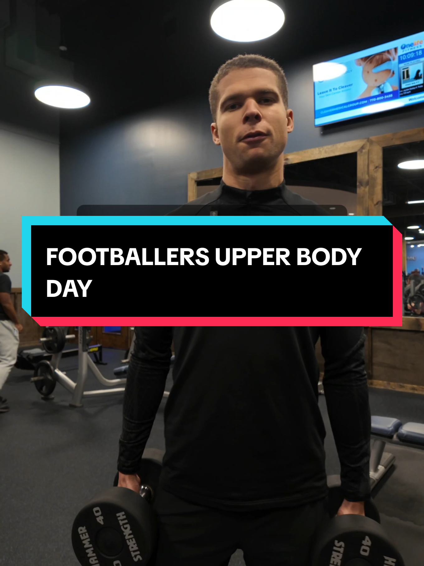 Footballers upper body day 💪 If you are a youth footballer you really have to stop doing these functional crazy movements focus on building a strong base with compound movements like bench press bent over Rowa and Pull-Ups. After doing these things and building a strong base you can begin adding in more functional movements in order to become even more strong. Progressive overload is the name of the game focus on continually lifting heavier and heavier weights each week throughout a 12-week period. #gym #footballers #Soccer #soccertiktok 