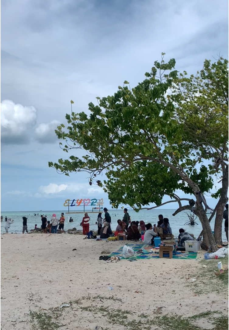 Pantai Elyora #batamlandscape #kotabatam #vibesbatam #batampunyacerita #anakbatam #batamhits #streetviewbatam #batam 