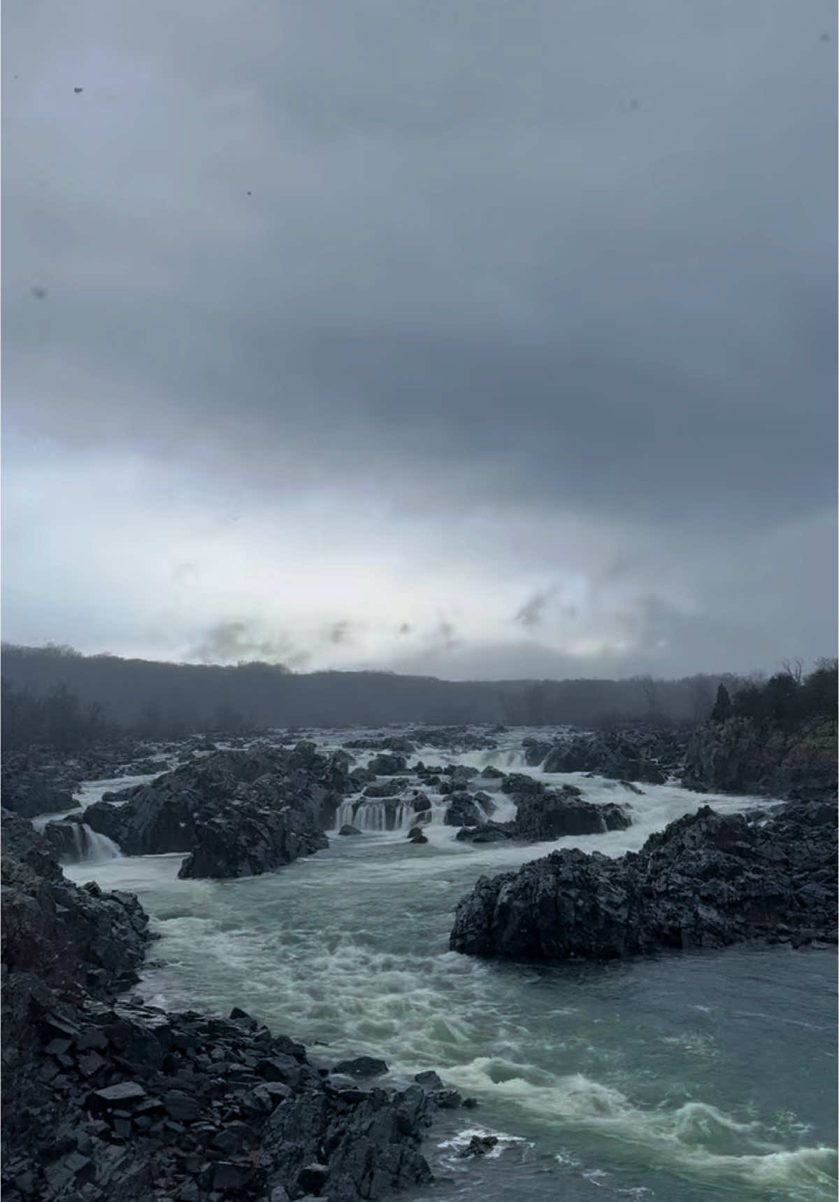 Some views from the snowfall at Great Falls, VA Friday ❄️  #nature #Hiking #greatfalls #virginia #waterfall #snow #explore 